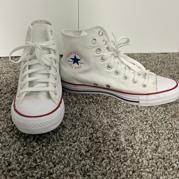 Converse Shoes - High top converse